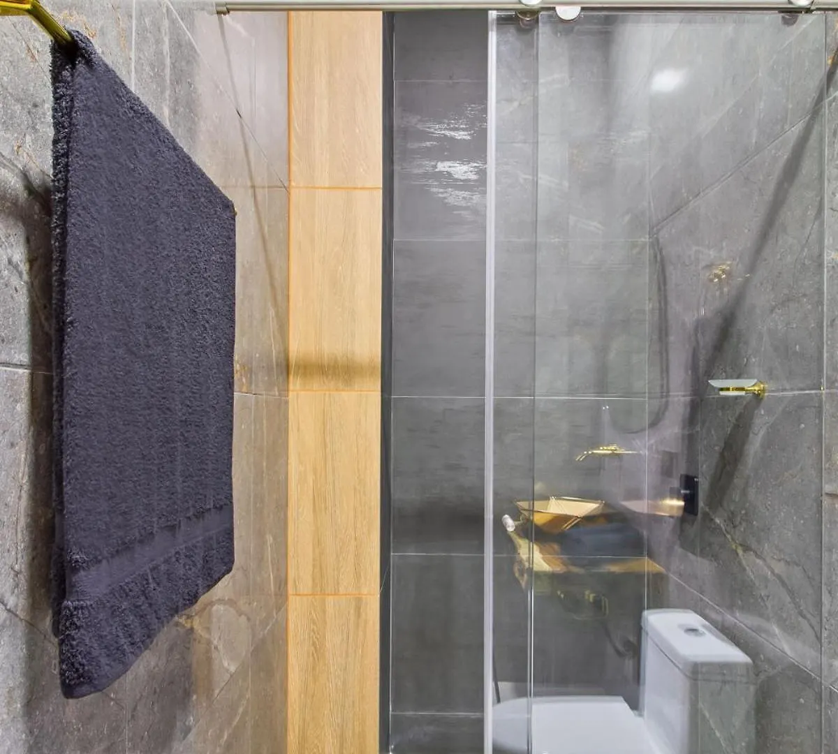 Massive Jacuzzi - 6 Bedroom With Private Bathroom - 1 Block From Lleras P11 Медельин Колумбия